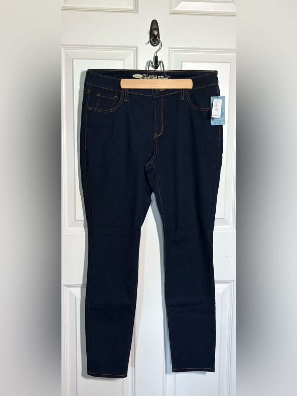 Old Navy Mid-Rise Rock Star Jeans